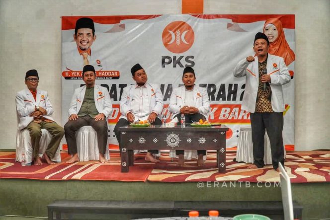 
 Fraksi PKS Lombok Barat Gelar Dialog dan Diskusi, Peran Penting Pejabat Publik PKS di Masyarakat