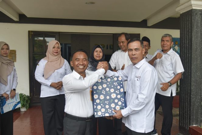 
 Sertijab dan Lepas Sambut Kadis Kominfotik NTB, Najamuddin Amy Serahkan Estafet ke Yusron Hadi
