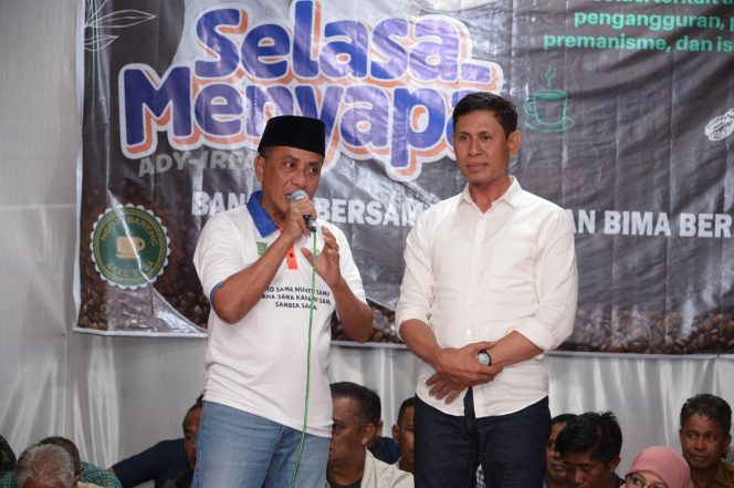 
 “Selasa Menyapa” Kembali Digelar, Bupati Bima Sapa Masyarakat Wawo Lewat Ngopi Bareng Anak Muda