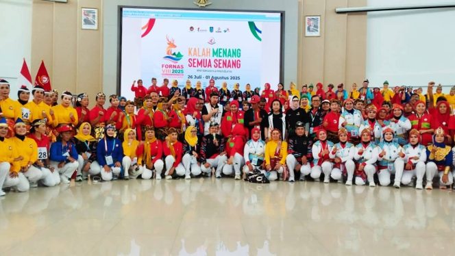 
 FORNAS VIII: Jawa Timur Unggul dalam Jumlah Peserta Senam Tera, 15 Provinsi Tampil di Hari Kedua
