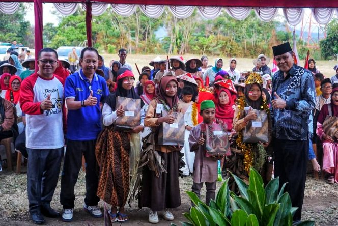 
 Bupati Jarot Ajak Warga Bangun Sumbawa dengan Kebersamaan