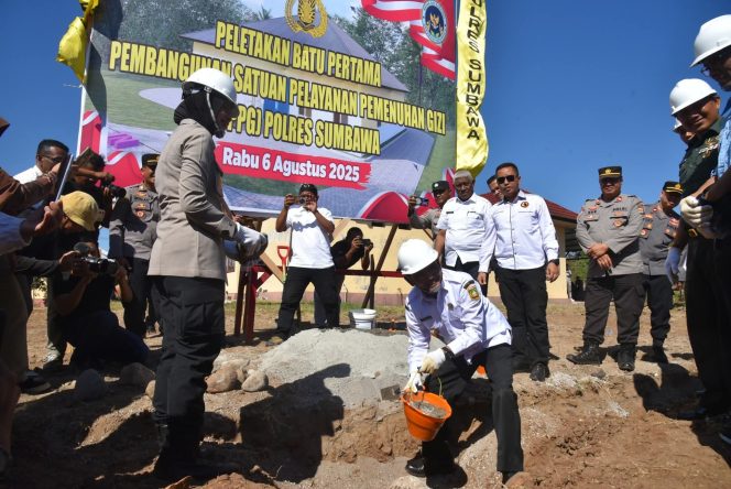 
 Wabup Sumbawa Letakkan Batu Pertama Pembangunan SPPG Polres Sumbawa