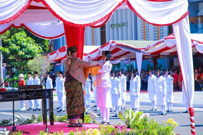 
 Gubernur NTB Pimpin Upacara Peringatan Proklamasi RI ke-80 di Lapangan Bumi Gora