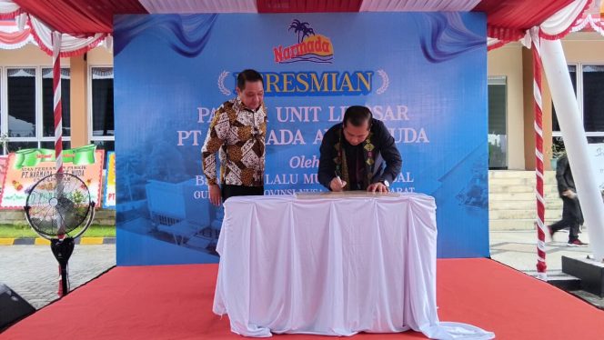
 Resmikan Pabrik Air Minum, Gubernur NTB Ingatkan Pentingnya Pengelolaan Limbah Plastik