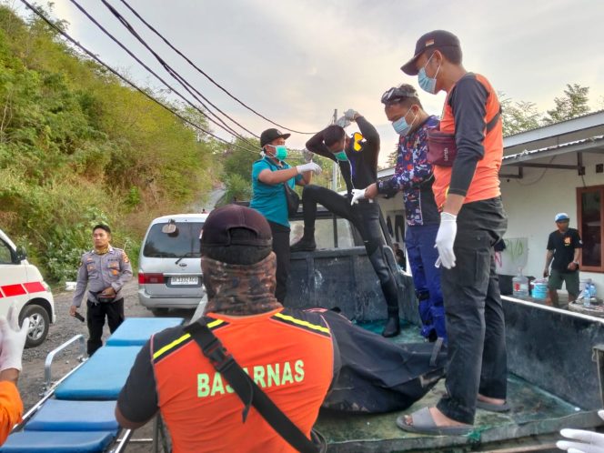 
 Pekerja Tambak Hilang di Laut Sembalun Ditemukan Tim SAR Gabungan Meninggal Dunia
