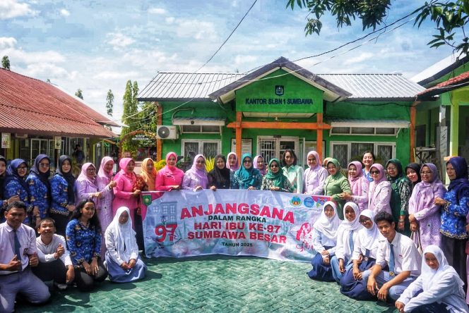 
 Ketua TP PKK Sumbawa Ajak Tokoh Perempuan Perkuat Silaturahmi dan Kepedulian Sosial