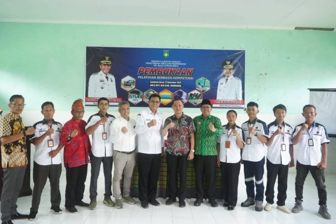 
 Bupati Sumbawa Resmi Buka Pelatihan Berbasis Kompetensi, Dorong Peningkatan Kualitas Tenaga Kerja