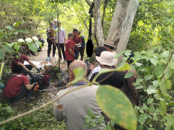 
 Mayat Perempuan Ditemukan Tergantung di Hutan Sekotong, Polisi Selidiki Penyebab Kematian