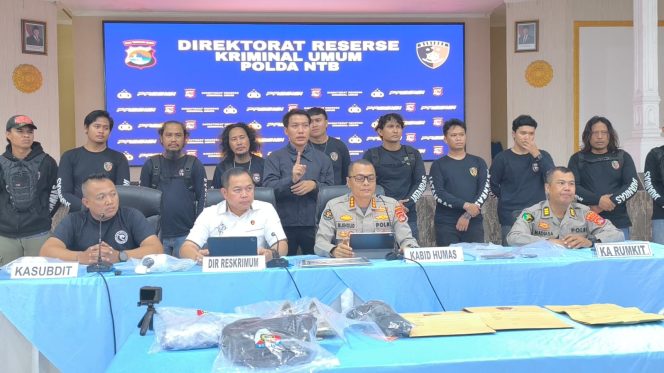 
 Jejak CCTV Ungkap Pembunuhan Sadis di Sekotong, Pelaku Anak Kandung