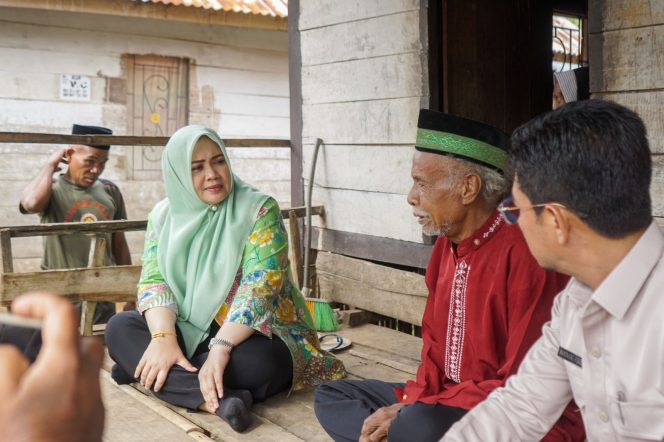 
 Safari Ramadan di Woja, Wagub Indah Dhamayanti Putri Tinjau Desa Berdaya dan Progres KDMP di Kabupaten Dompu
