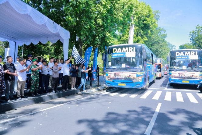 
 Kapolda NTB Hadiri Pelepasan Program Mudik Gratis Pemprov NTB