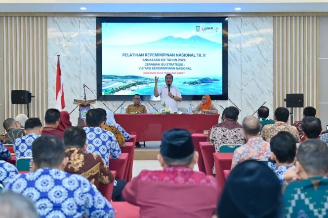 
 Gubernur NTB: Kepemimpinan Hebat Harus Membangun Sistem, Bukan Ketergantungan pada Figur
