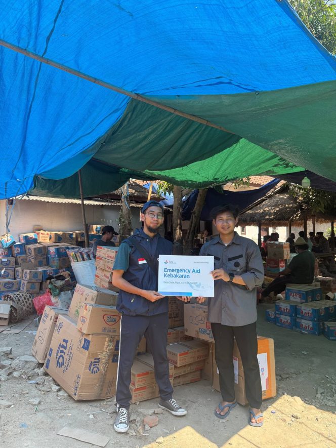 
 KAMMI dan Amal Abadi Salurkan Bantuan Darurat untuk Korban Kebakaran Dusun Adat Sade