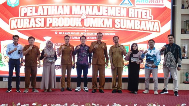 
 Bupati Sumbawa Buka Pelatihan Manajemen Ritel, Dorong UMKM Tembus Pasar Modern