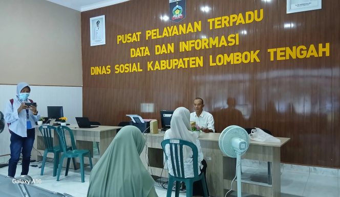 
 NTB Care Apresiasi Kadis Dinsos Loteng H. Masnun Luncurkan Jari Masmirah: Layanan Sosial Cukup Lewat WA
